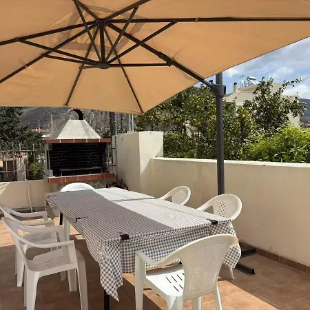 Cozy 4 Bedroom With Pool Villa Katsimitreika