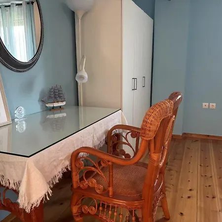 Cozy 4 Bedroom With Pool Katsimitreika